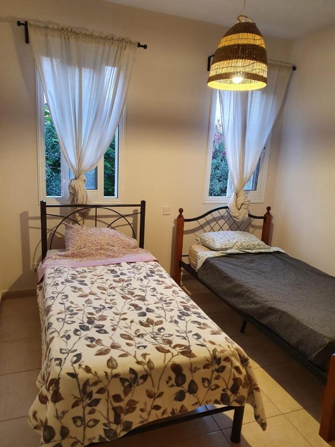 Ancient Paphos - Cozy Place Next To The Sea, Marina, Historical Sites, Buses, Mall, And Market Extérieur photo