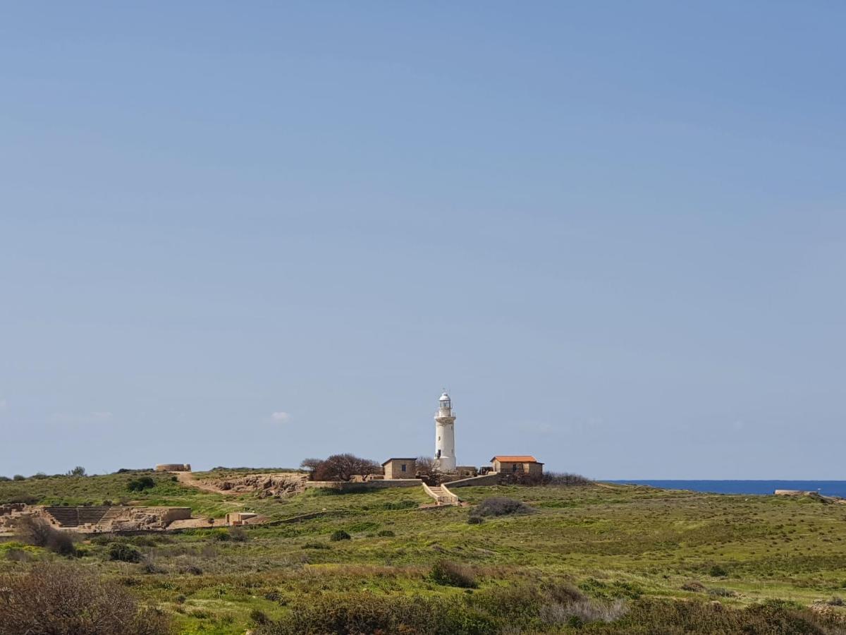 Ancient Paphos - Cozy Place Next To The Sea, Marina, Historical Sites, Buses, Mall, And Market Extérieur photo