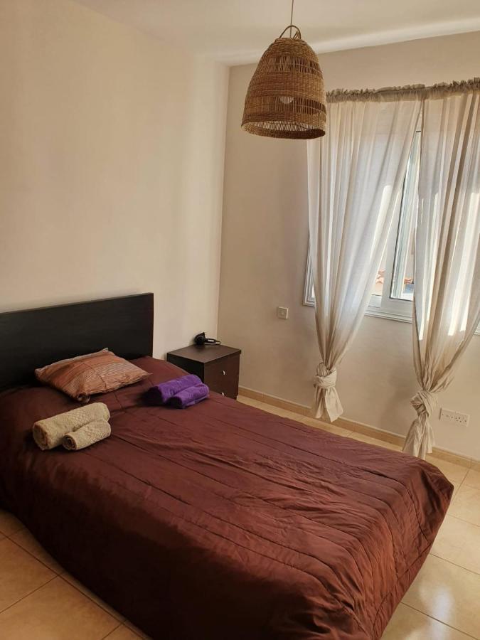 Ancient Paphos - Cozy Place Next To The Sea, Marina, Historical Sites, Buses, Mall, And Market Extérieur photo