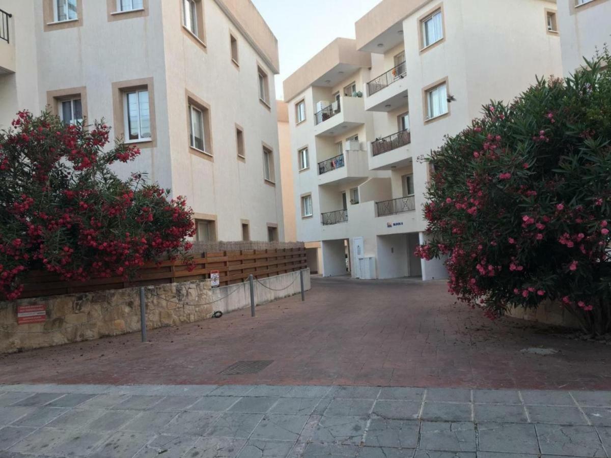 Ancient Paphos - Cozy Place Next To The Sea, Marina, Historical Sites, Buses, Mall, And Market Extérieur photo